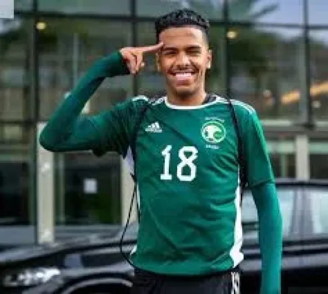 عودة النجم الواعد ”مصعب الجوير”.. الهلال يبدأ مشواره نحو البطولة العالمية بأقدامه