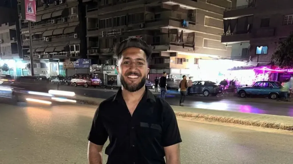 نهاية حزينة لعامل دليفري اصطدم بسيارة عكس الاتجاه في التجمع الخامس