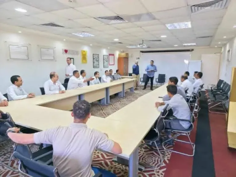 مديرية العمل في جنوب سيناء تنظم دورات تدريبية مجانية للشباب في سيارات متنقلة