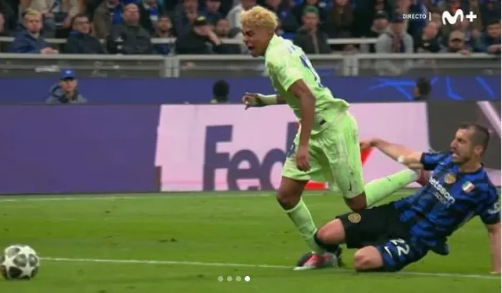شاهد.. إلغاء ركلة جزاء صحيحة لبرشلونة أمام إنتر ميلان في دوري أبطال أوروبا