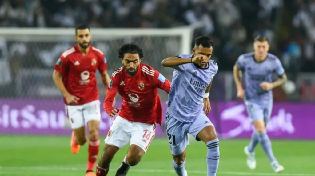 شوبير يكشف مصير ديانج وجراديشار مع الأهلي في مونديال الأندية.. وبيراميدز الأقرب لحسم الدوري
