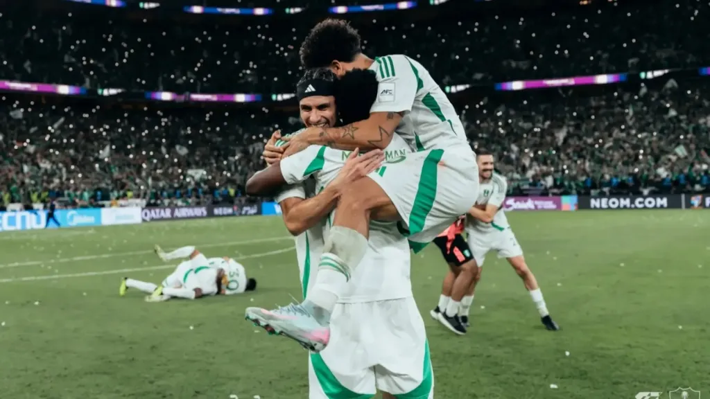 معلق مباراة الأهلي اليوم ضد التعاون في الدوري السعودي والقنوات الناقلة