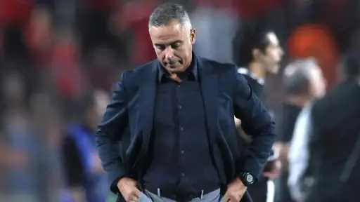 خيارات أوروبية.. من مدرب الأهلي...