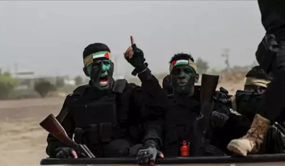 حماس تدعو لتحرك دولي عاجل بعد مجزرة إسرائيلية في مطعم وسط غزة