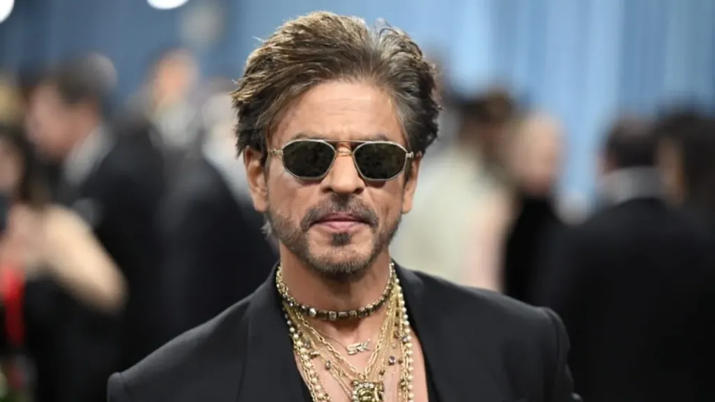شاروخان يتعرض لموقف محرج من الأجانب في احتفال ميت جالا ٢٠٢٥ ... ماذا حدث؟