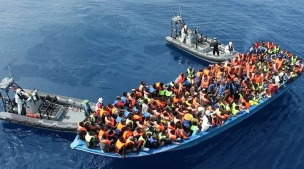 تفاصيل إحباط محاولة هجرة غير شرعية من ميناء التفريغة في بورسعيد، ضبط وإحضار 29 شخصًا من جنسيات مختلفة وأجنبية