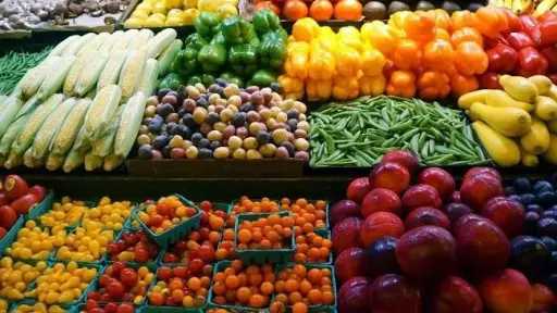 أسعار الخضروات والفاكهة اليوم الخميس.....