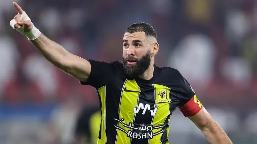 تقارير: بنزيما يستعد للانتقال إلى الدوري الأمريكي والرحيل عن الاتحاد