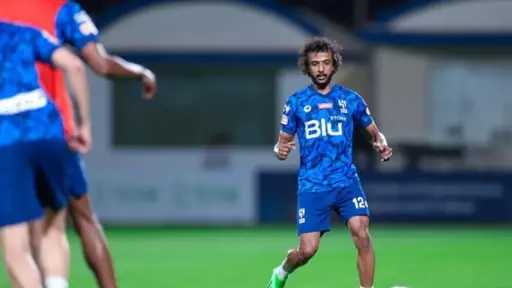 الشهراني يغيب عن الهلال حتى...