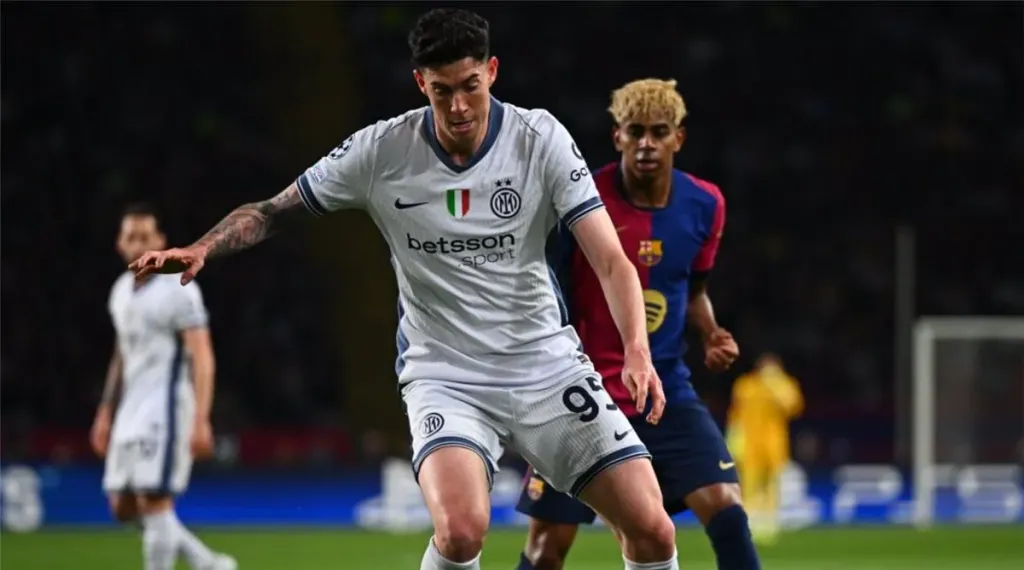 هل يتمكن برشلونة من التعاقد مع باستوني؟