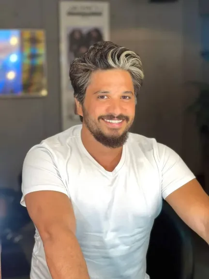 صورة ”مصطفى حجاج” و”مروان موسى” تمهّد لعمل فني غير متوقع.. فـماهو؟