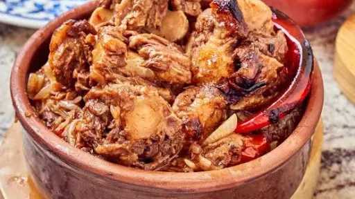 على طريقة المحلات.. وصفة طاجن...
