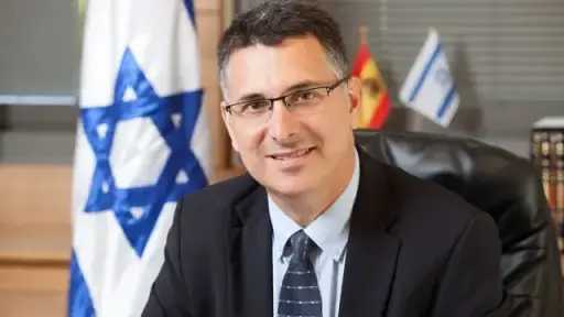 إسرائيل تهدد بإجراءات في حال...