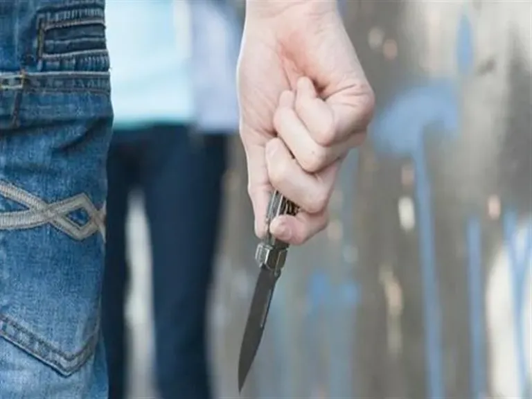 شرارة كلمة.. طعن طالب لزميله في الزاوية الحمراء والداخلية تتدخل.. التفاصيل