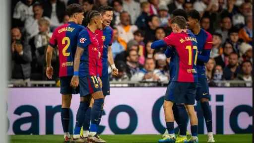برشلونة يضرب ريال مدريد برباعية...