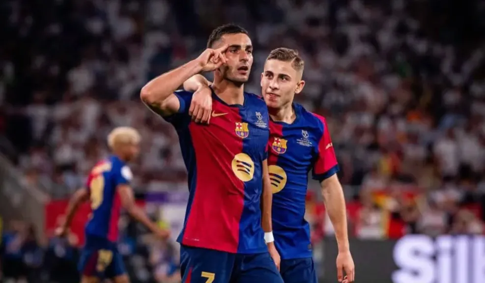 فضيحة VAR تهز الكلاسيكو.. برشلونة يطالب بتفسير عاجل