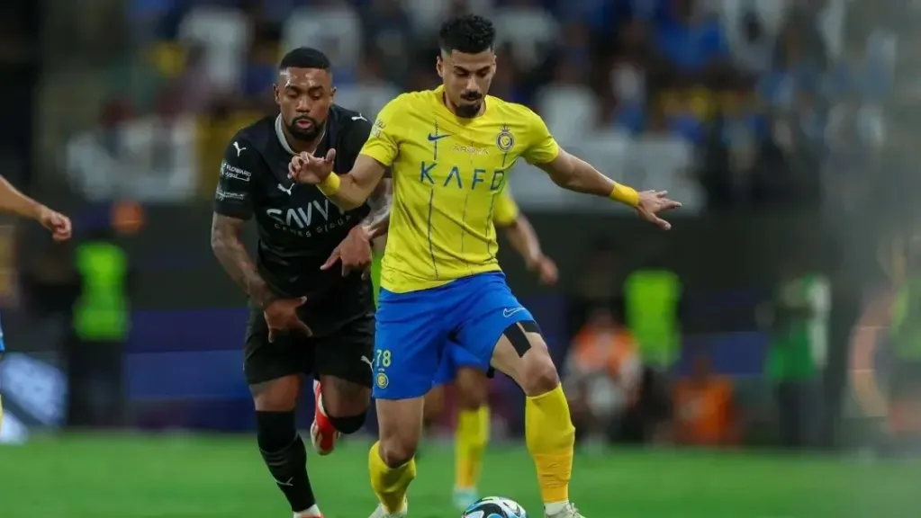 تجديد عقد علي لاجامي.. النصر يضغط وسط مطاردة الهلال والأهلي