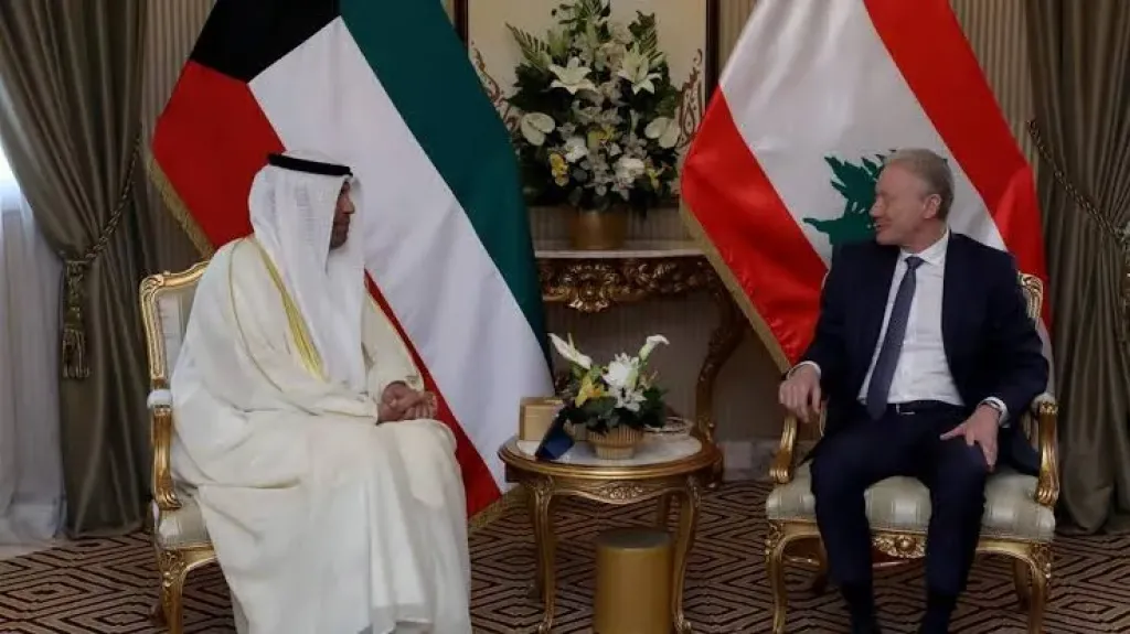 رئيس لبنان في الكويت لبحث التعاون البلدين والسماح بالذهاب والعودة للمواطنين من البلدين