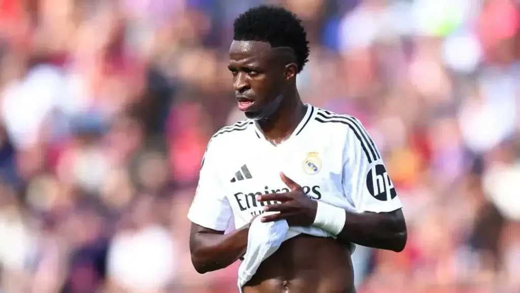ضربة موجعة لريال مدريد.. تفاصيل إصابة فينيسيوس جونيور ومدة غيابه