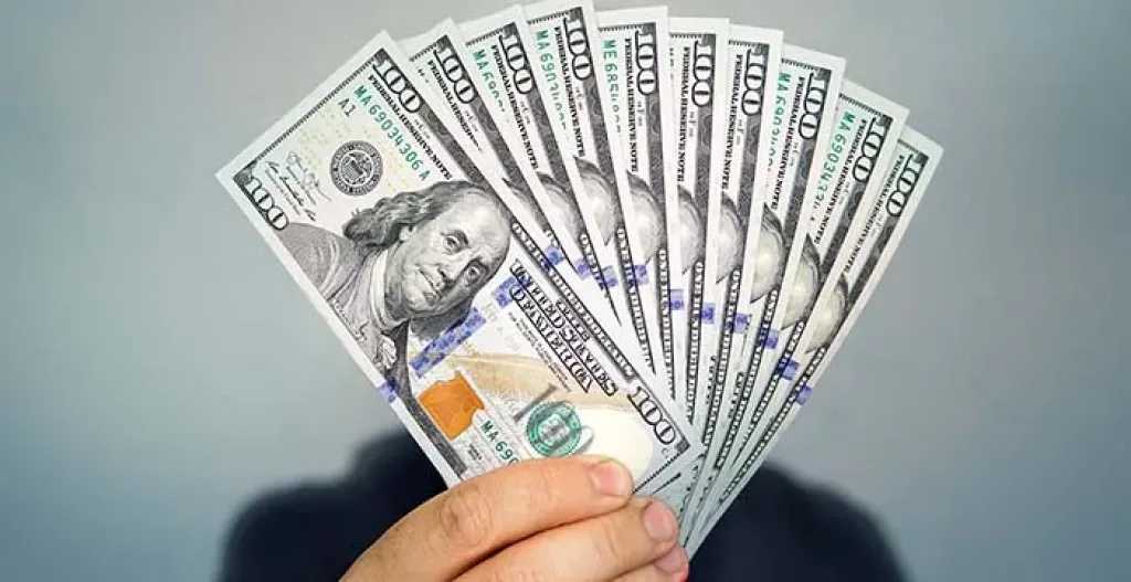 استقرار سعر الدولار اليوم بعد تراجعه في 8 بنوك.. تعرف على أحدث الأسعار في البنوك المصرية
