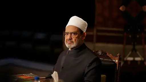 طفل يُبهر شيخ الأزهر بابتهالاته.....