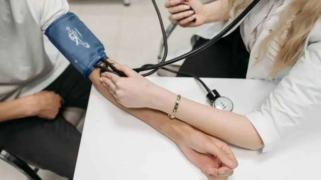 دراسات حديثة تكشف عن علاج جديد يقلل من ضغط الدم في الجسم