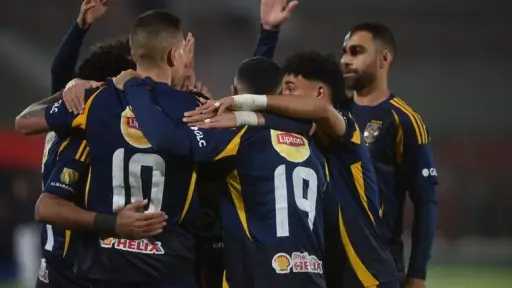 رونالدينيو إفريقيا على رادار الأهلي.....