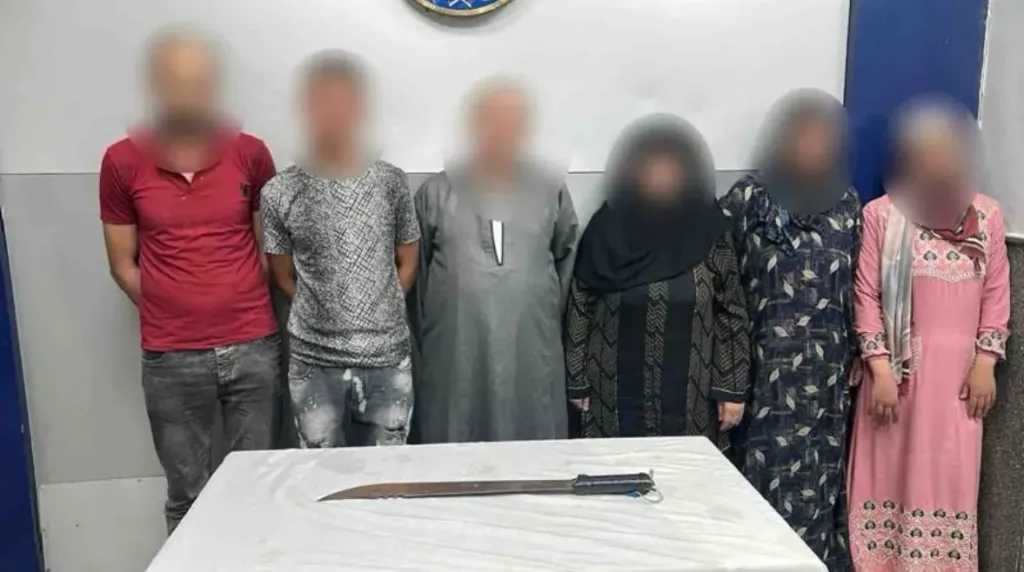 مشاجرة عنيفة داخل مسجد في السلام بسبب كاميرات مراقبة.. والأمن يضبط المتورطين