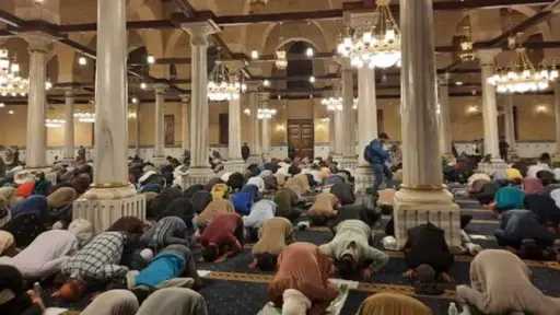 تعرف على مواعيد الصلاة اليوم...