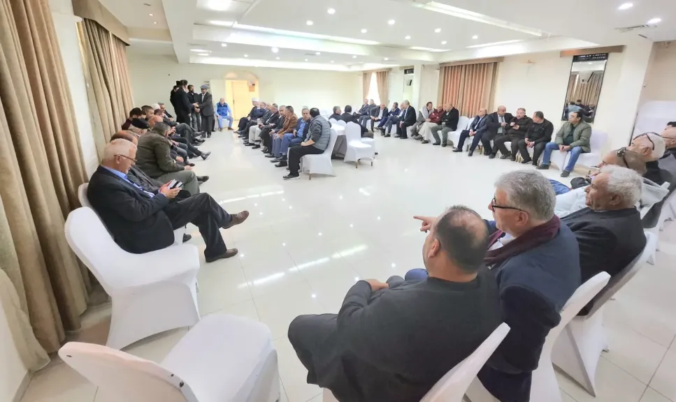 تفسير حلم العزاء في البيت في المنام