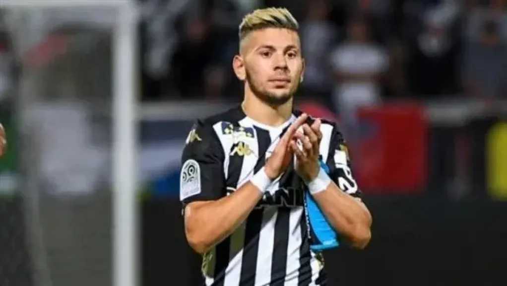 رسمياً.. الجزائري فريد الملالي ينتقل إلى الزمالك بعد مفاوضات مالية شاقة (تفاصيل صفقة القرن)