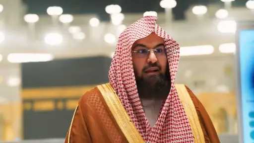 السديس يفتح أبواب التطوع في...
