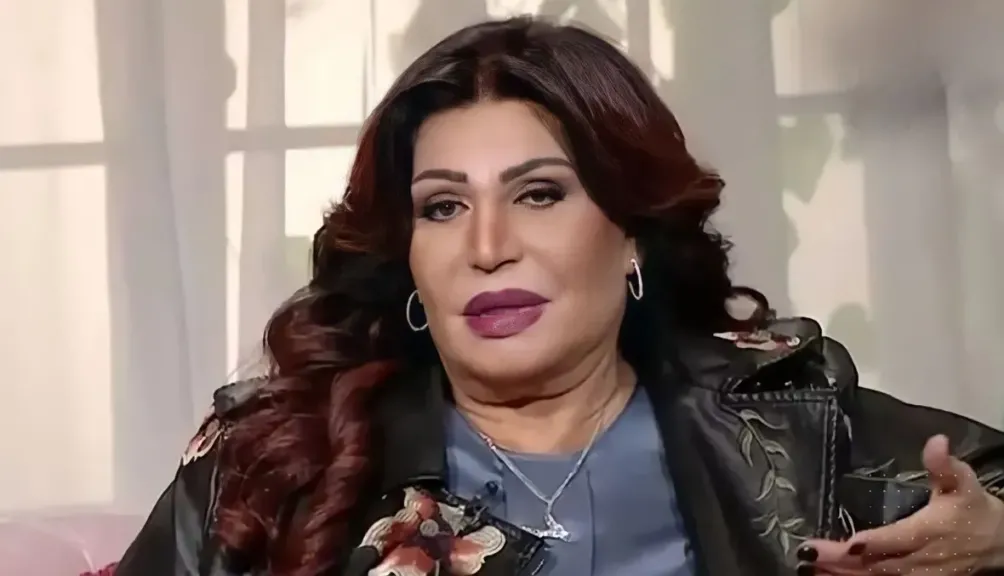 نجوى فؤاد تستغيث: أحتاج للعمل لأعيش.. وسأعتزل الفن بكرامتي لا بالحجاب