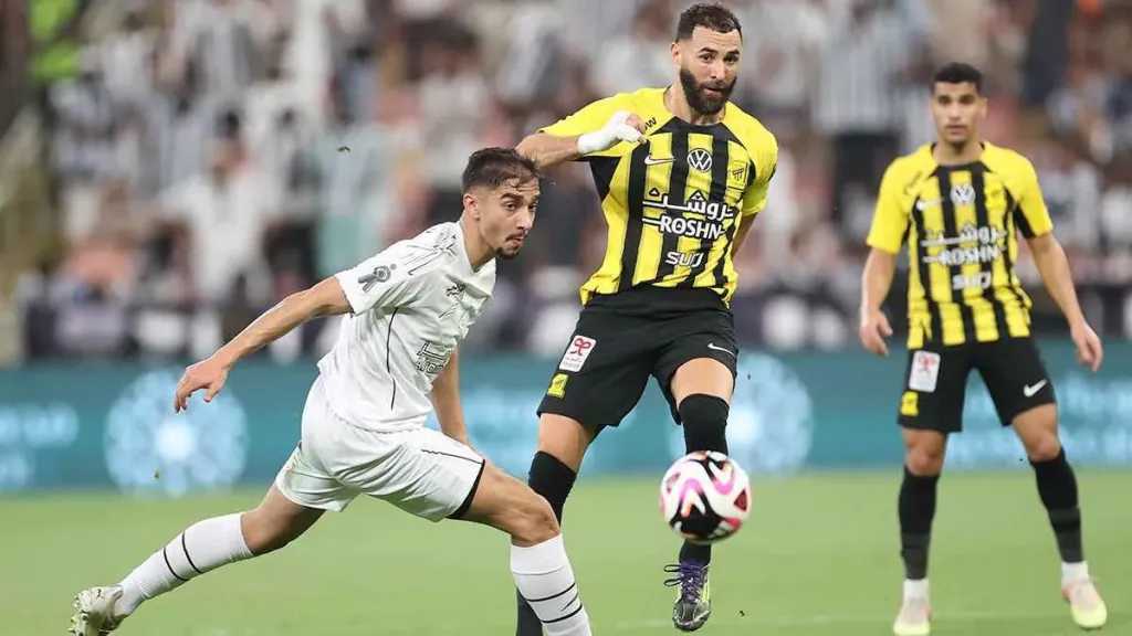 معركة الأبطال.. القنوات الناقلة لمباراة الاتحاد والشباب في دوري روشن اليوم الجولة قبل الأخيرة