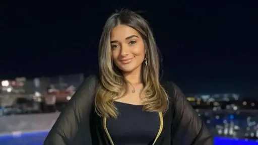 بين عرض مسلسل وتصوير فيلم:...