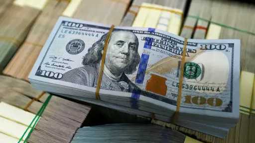 تعاملات اليوم.. سعر الدولار الأمريكي...