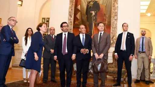 بعد زيارة ماكرون لمصر... وزيرا...