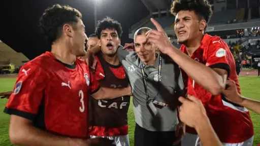 أسامة نبيه يضغط لحسم مصير...