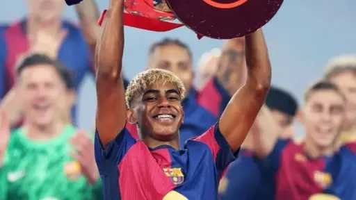 برشلونة يتحرّك لحماية جوهرته لامين...
