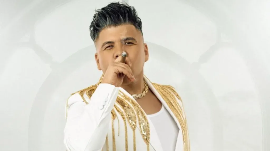 عمر كمال
