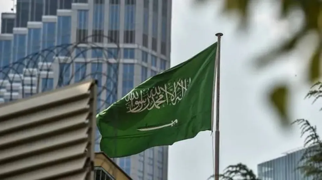 خبر سار للمقيمين في المملكة.... هؤلاء تم إعفاءهم من دفع رسوم المرافقين لديهم فمَنْ هم؟