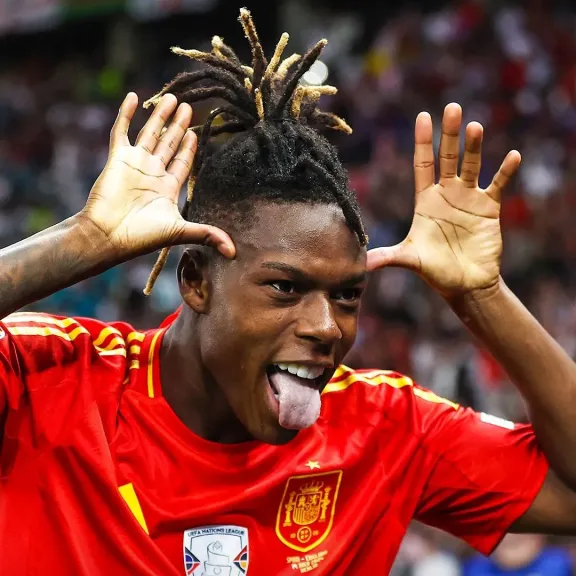 بعد خروجه من حسابات برشلونة.. هل يتعاقد ريال مدريد مع نيكو ويليامز في الصيف؟