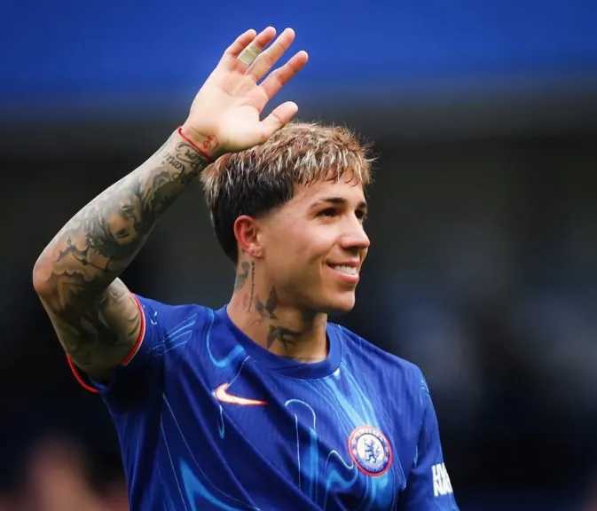 الميركاتو الصيفي - تشيلسي يغلق الباب أمام ريال مدريد بشأن إنزو فيرنانديز ويحسم موقفه النهائي