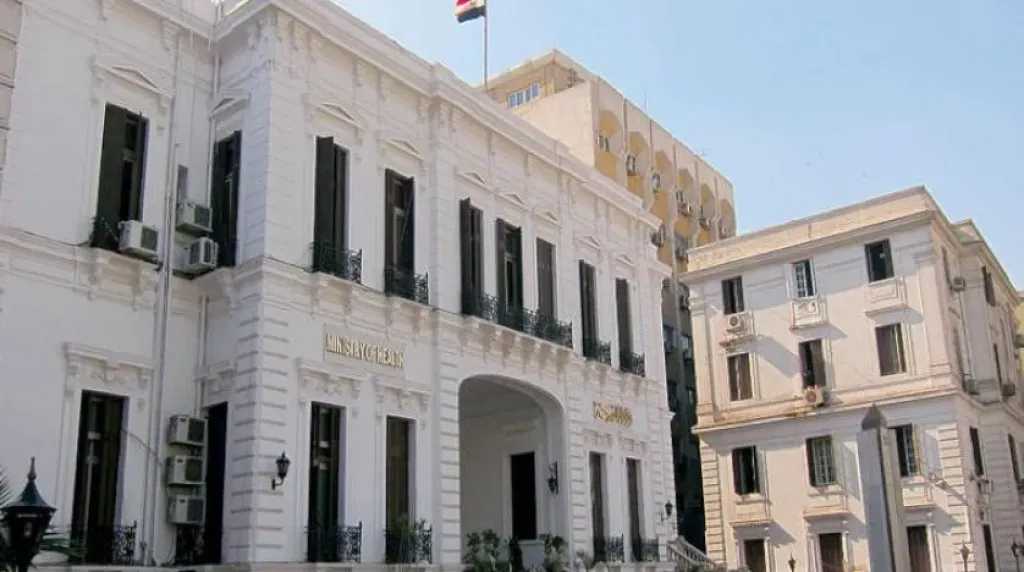 وزارة الصحة: إرسال قافلتين طبيتين إلى جيبوتي تنفيذًا لتوجيهات السيد رئيس الجمهورية