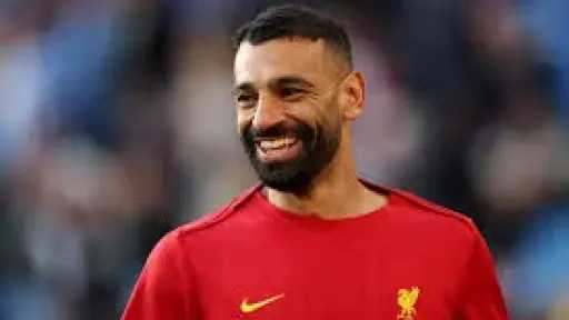 نجم ليفربول السابق يشيد بمحمد...