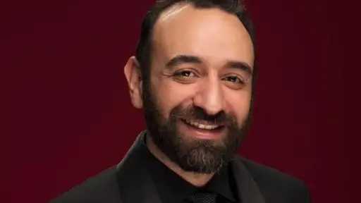 عمرو سلامة يعترف: ”صنع في...