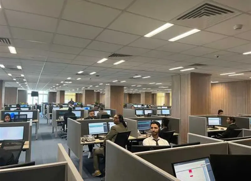 للتيسير على المواطنين.. وزير الصحة يعلن طرح تطبيق هاتفي جديد لطلب سيارات الإسعاف
