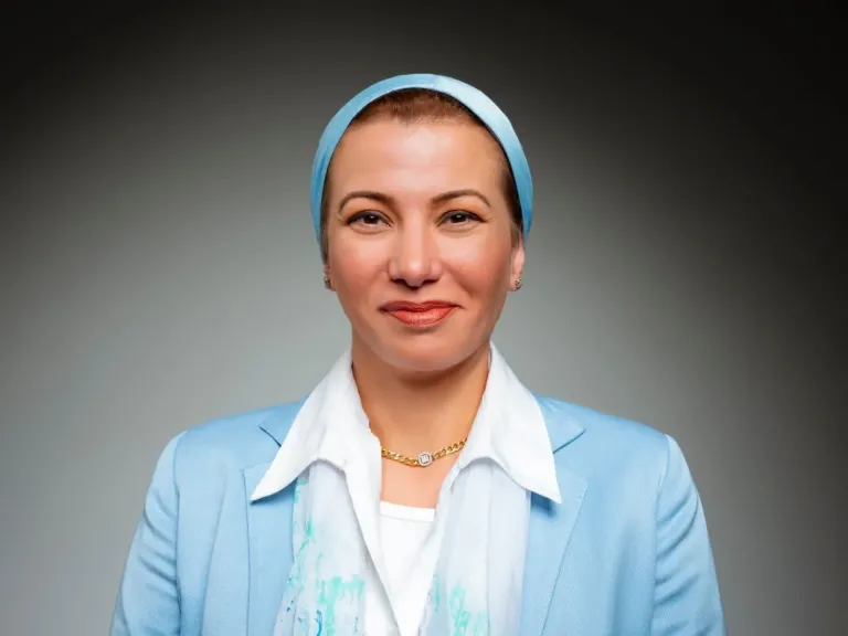 وزيرة البيئة