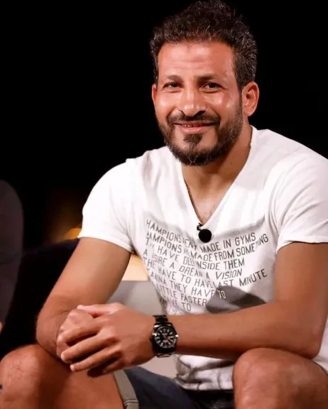 في عيد ميلاده الـ46.. سيد معوض أيقونة الجبهة اليسرى وركن أساسي في جيل مصر الذهبي
