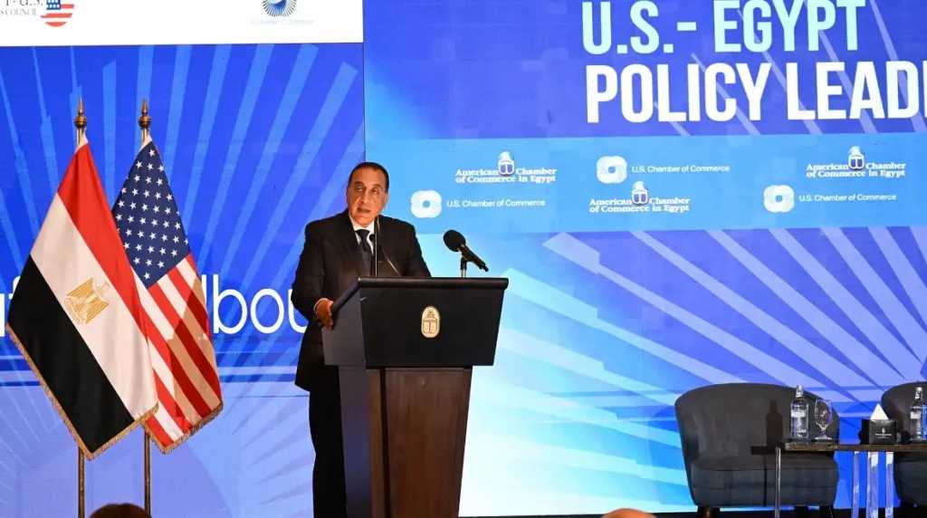 رئيس الوزراء يدعم قرار إعفاء منتجات الألبان من شهادات الحلال